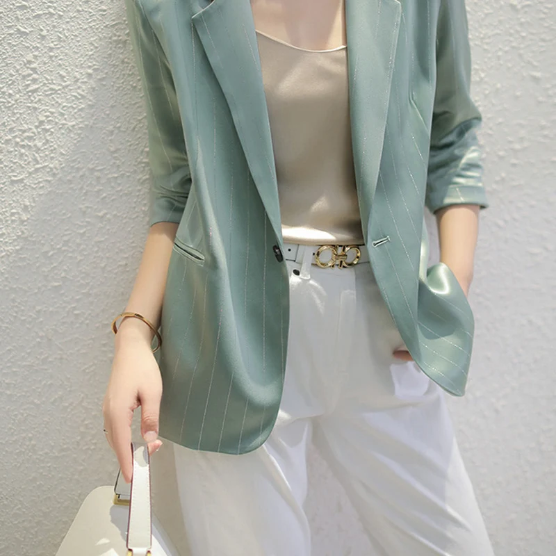 Damen Eleganter Blazer mit feinen Streifen Nord Taschen