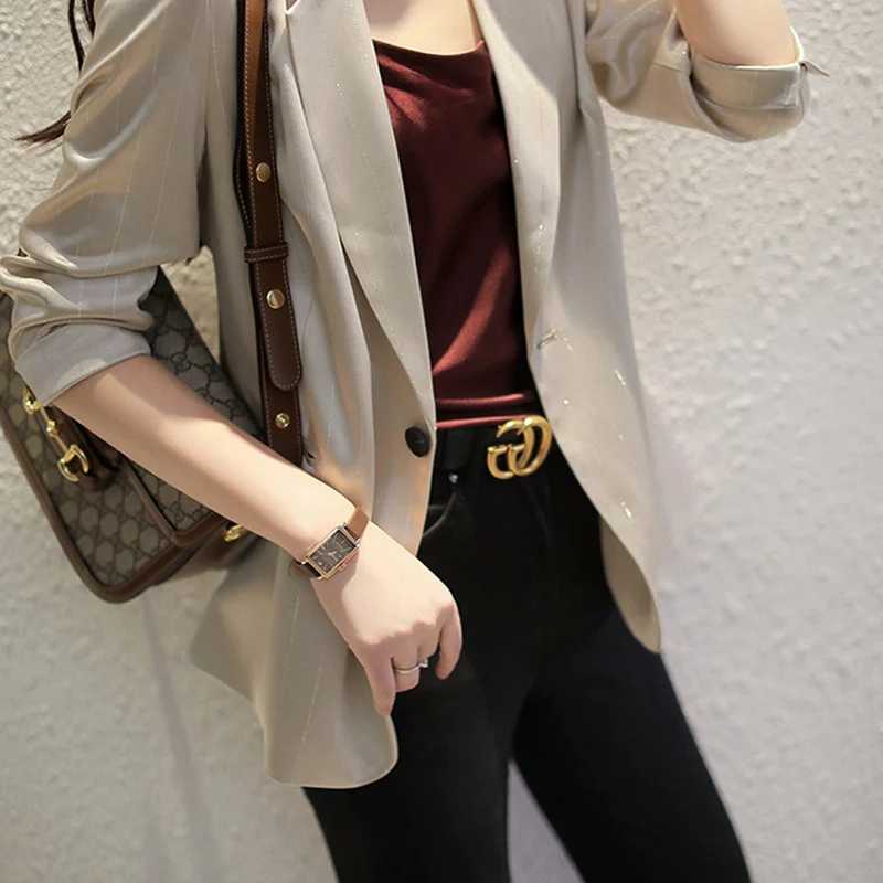 Damen Eleganter Blazer mit feinen Streifen Nord Taschen