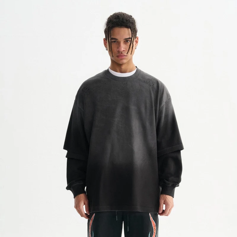 Herren Oversize-Langarmshirt mit doppeltem Lagenlook und Used-Details Nord Taschen