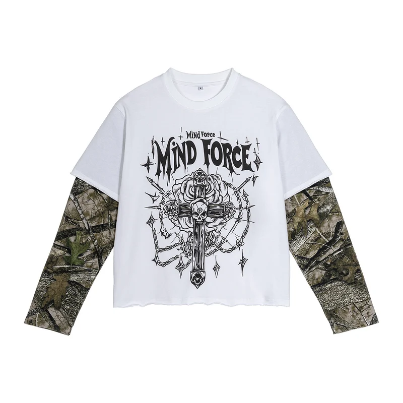 Herren Lagen-Langarm-T-Shirt mit Camouflage-Innensärmeln und Gothic-Print Nord Taschen