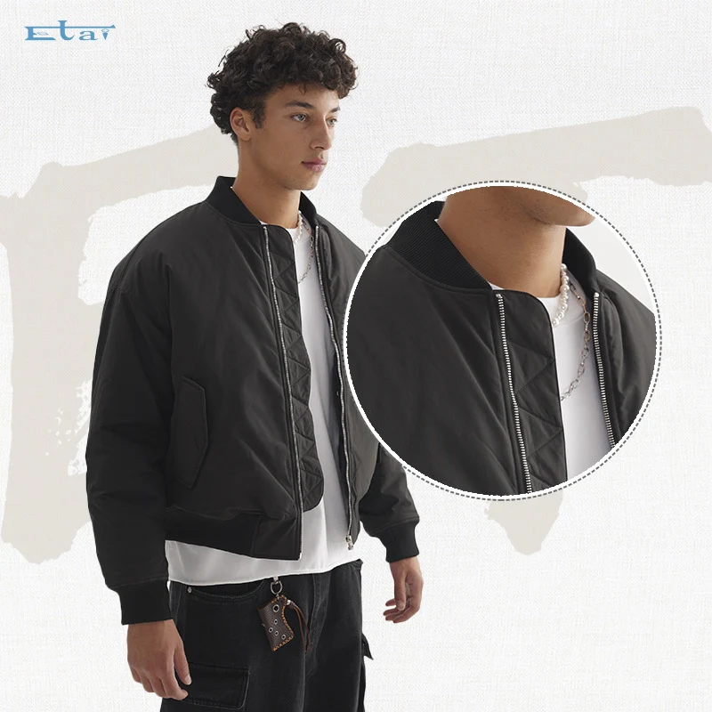 Herren Bomberjacke im Boxy‑Schnitt mit wattierter Thermofütterung, Rippbündchen und Ärmeltasche Nord Taschen
