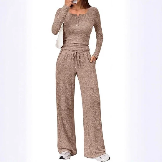 Damen Zweiteiliges Lounge-Set mit Henley-Top und weitem Jogginghose Schnitt Nord Taschen