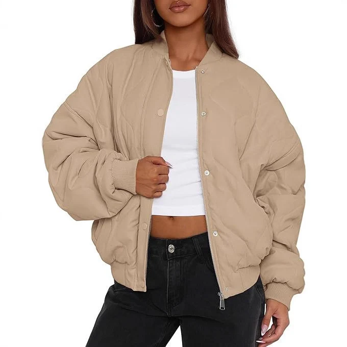 Damen Kurz geschnittene Stepp-Bomberjacke im Oversize-Look mit Raglanärmeln Nord Taschen