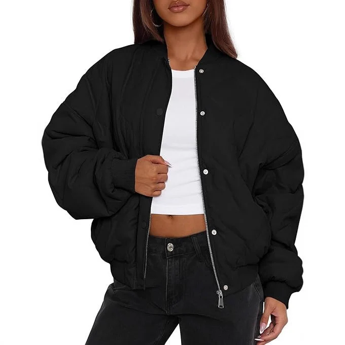 Damen Kurz geschnittene Stepp-Bomberjacke im Oversize-Look mit Raglanärmeln Nord Taschen