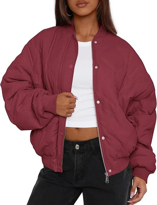 Damen Kurz geschnittene Stepp-Bomberjacke im Oversize-Look mit Raglanärmeln Nord Taschen
