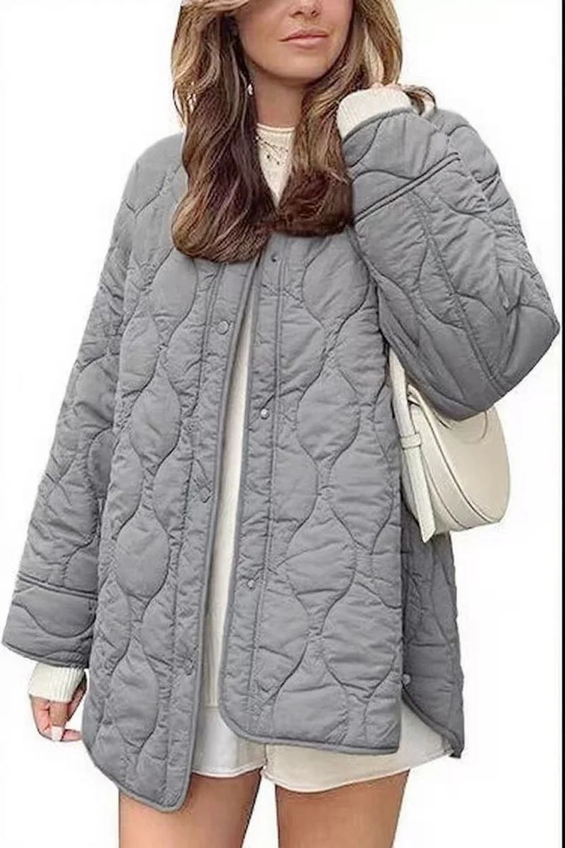 Damen gesteppte Oversize-Steppjacke mit Druckknopfleiste und gerundetem Saum Nord Taschen