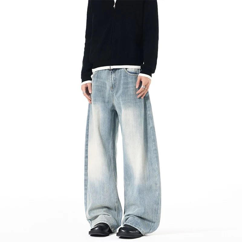 Herren Weite Vintage-inspirierte Denim‑Palazzohose mit verlängerter Saumlage und soften Bleach‑Effekten Nord Taschen