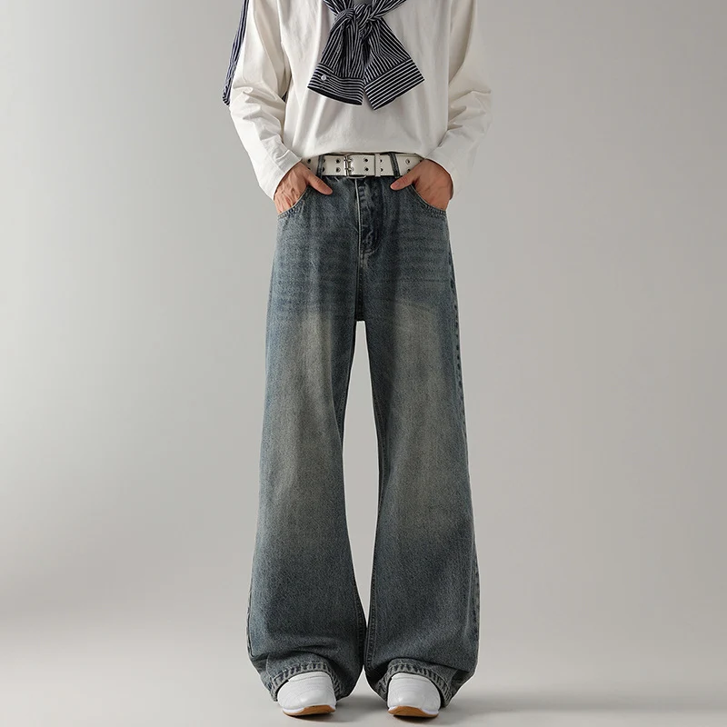 Herren Weite Schlagjeans aus gewaschenem Denim mit dezenten Fade-Effekten Nord Taschen
