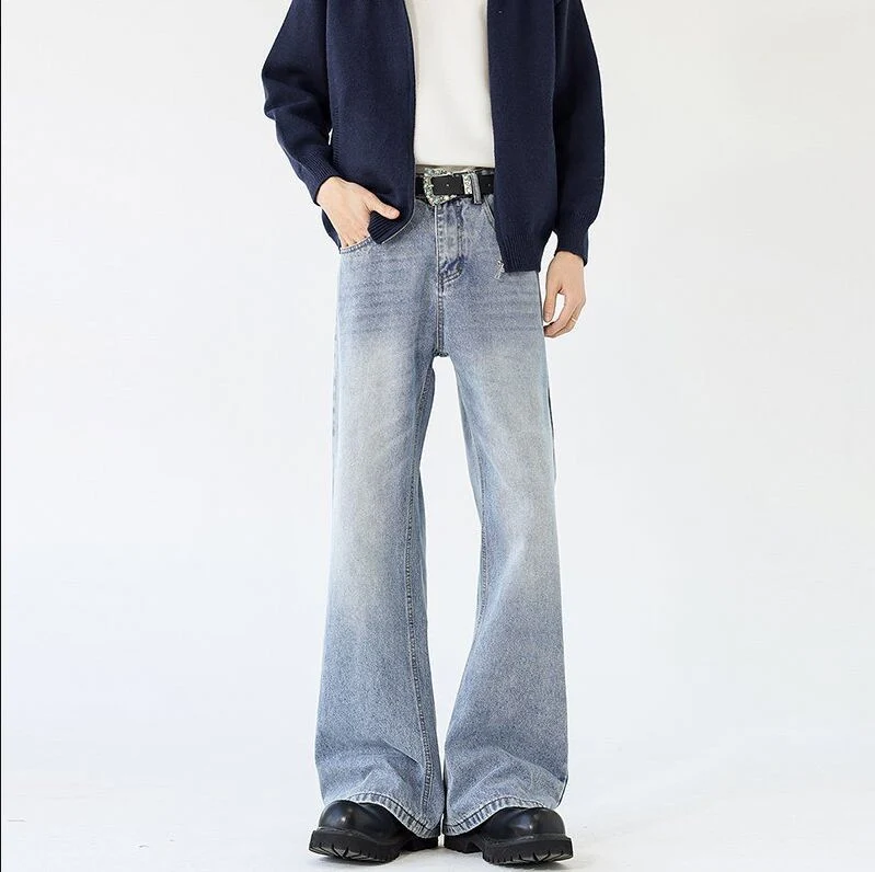 Herren Weite Schlagjeans aus gewaschenem Denim mit dezenten Fade-Effekten Nord Taschen