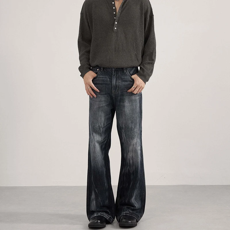 Herren Weit geschnittene Flared-Denim-Jeans mit intensiver Vintage-Waschung Nord Taschen
