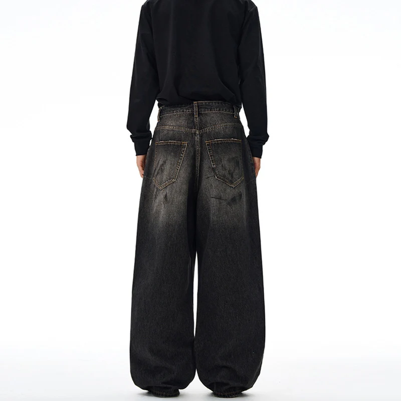 Herren Weit geschnittene Denim-Hose im bodenlangen Baggy-Stil mit dezenter Paint-Splatter-Optik Nord Taschen