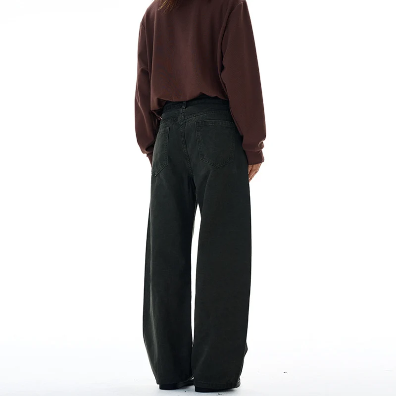 Damen weite Cargo-Hose mit hoher Taille und markanten Nahtdetails Nord Taschen