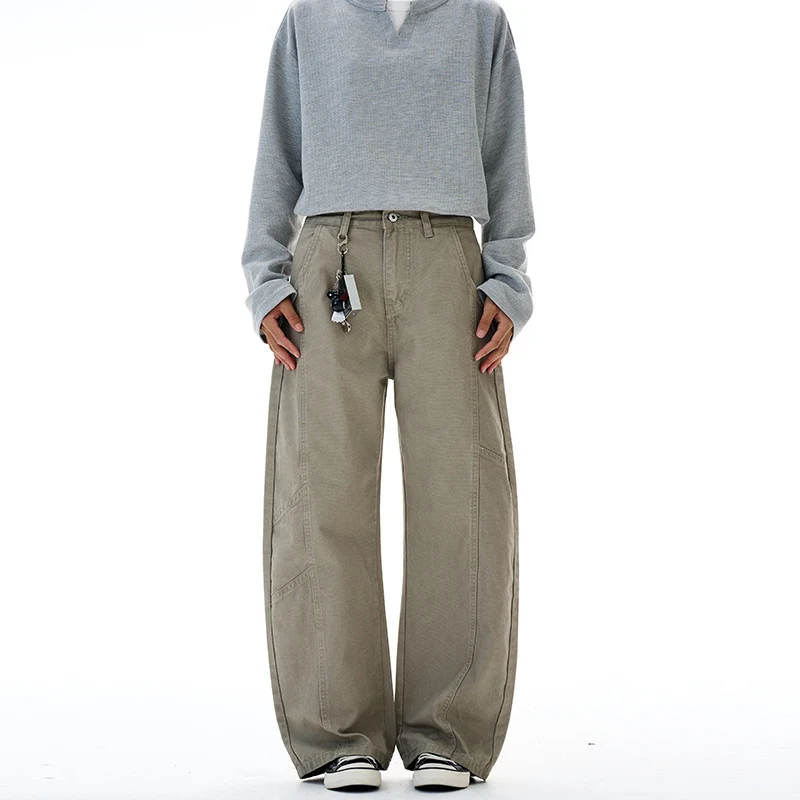 Damen weite Cargo-Hose mit hoher Taille und markanten Nahtdetails Nord Taschen