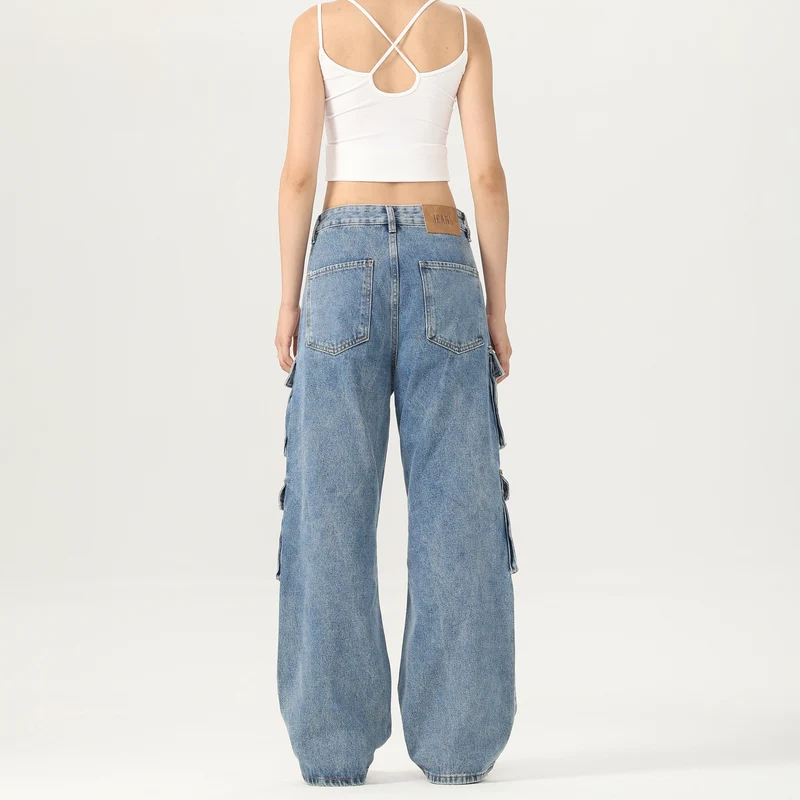 Damen Weite Cargo-Denimhose mit mehreren Klappentaschen und Baggy‑Silhouette Nord Taschen