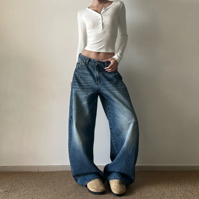 Damen Ultraweite Vintage-Denim Marlene-Jeans mit soften Used-Falten und bodenlangem Saum Nord Taschen