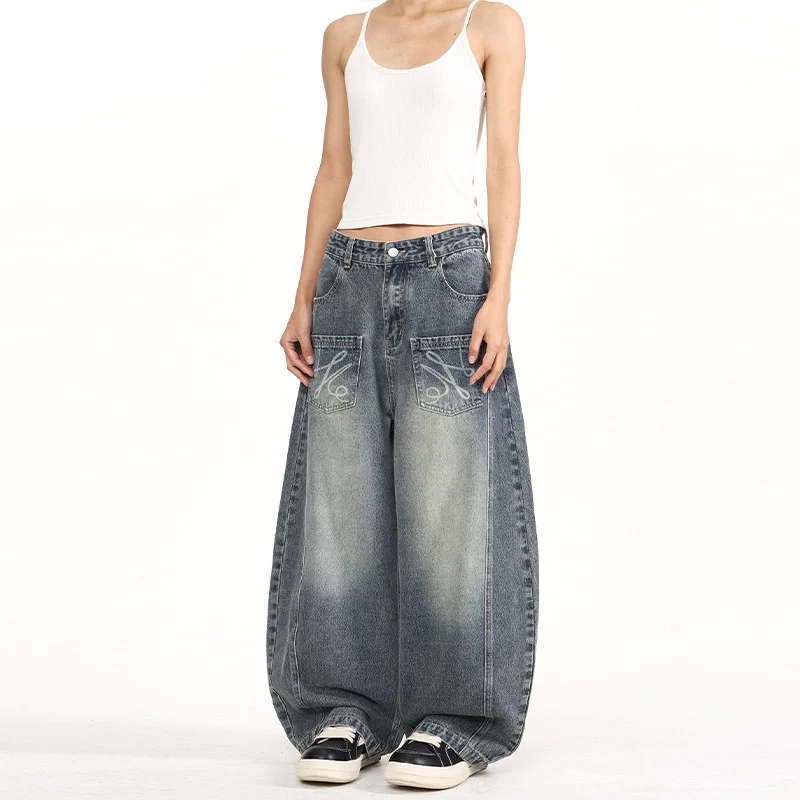 Damen Extremeweite Balloon-Jeans im Palazzoschnitt mit aufgesetzten Taschen Nord Taschen