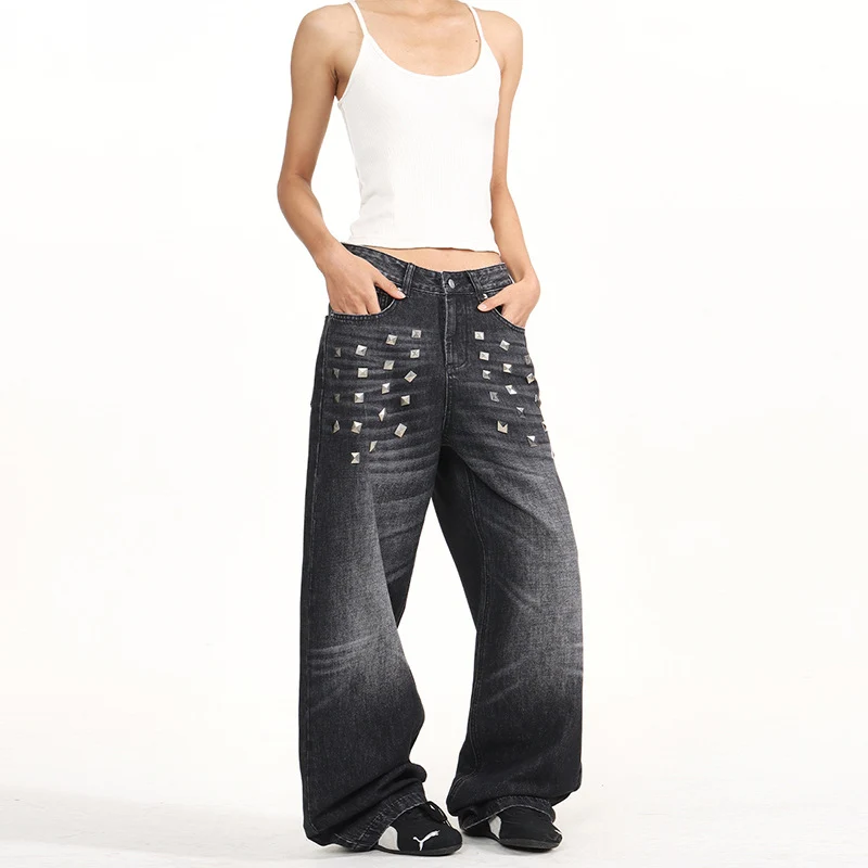 Damen Extraweite Nieten-Baggy-Jeans mit tiefem Bund und Used-Wash Nord Taschen