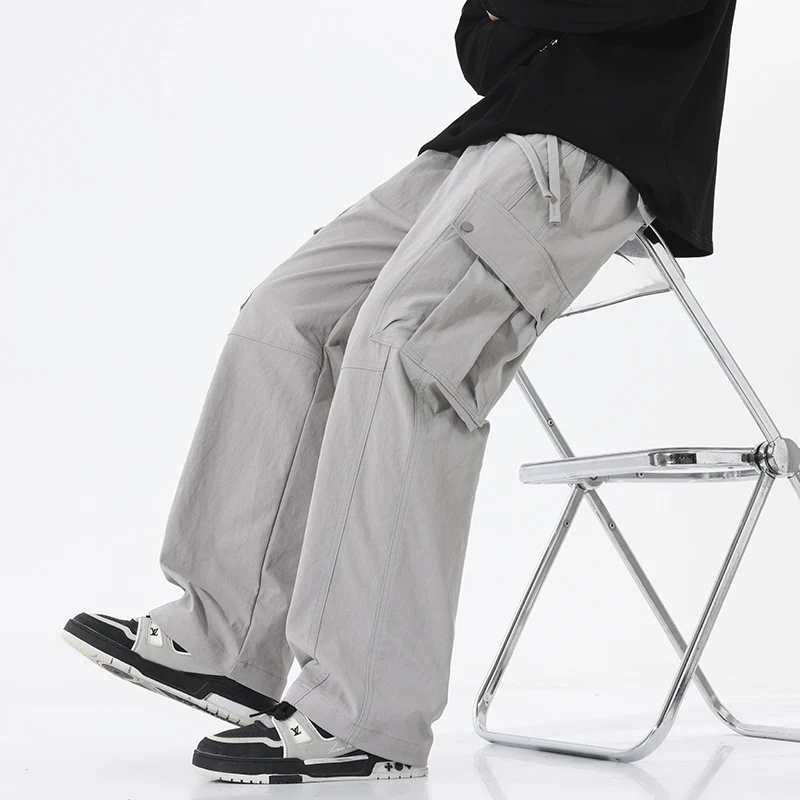 Herren Oversize-Cargohose im Utility-Stil mit Tunnelzugbund und großen Klappentaschen Nord Taschen