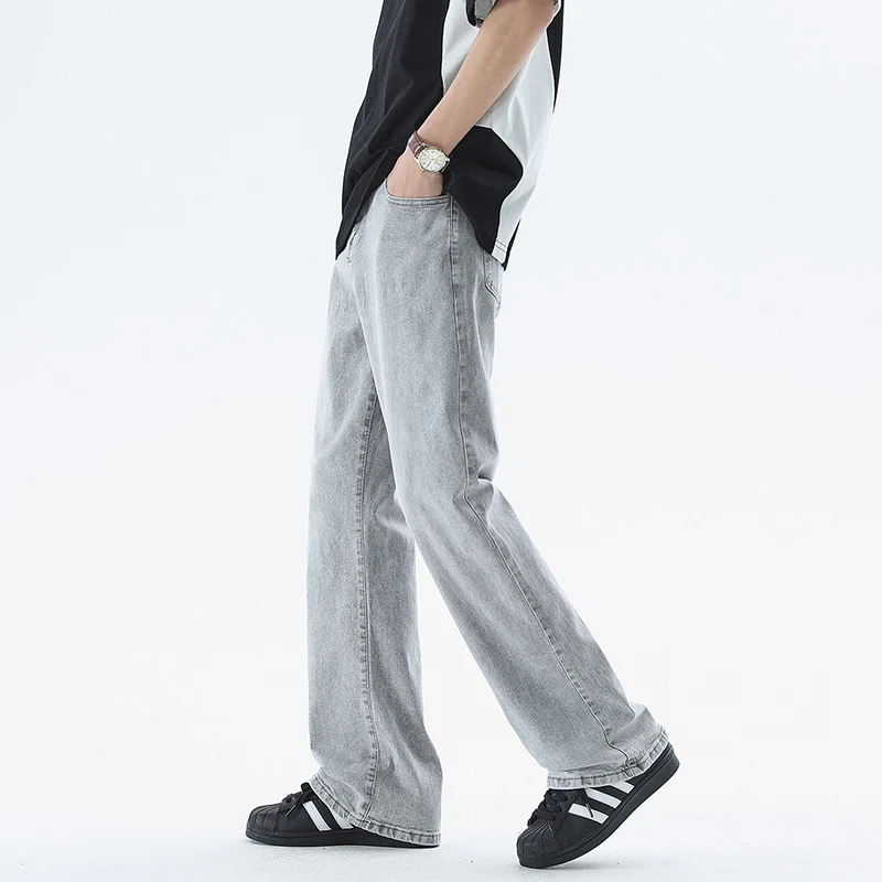 Herren Flared-Denimhose mit mittelhoher Taille und leichtem Schlag Nord Taschen