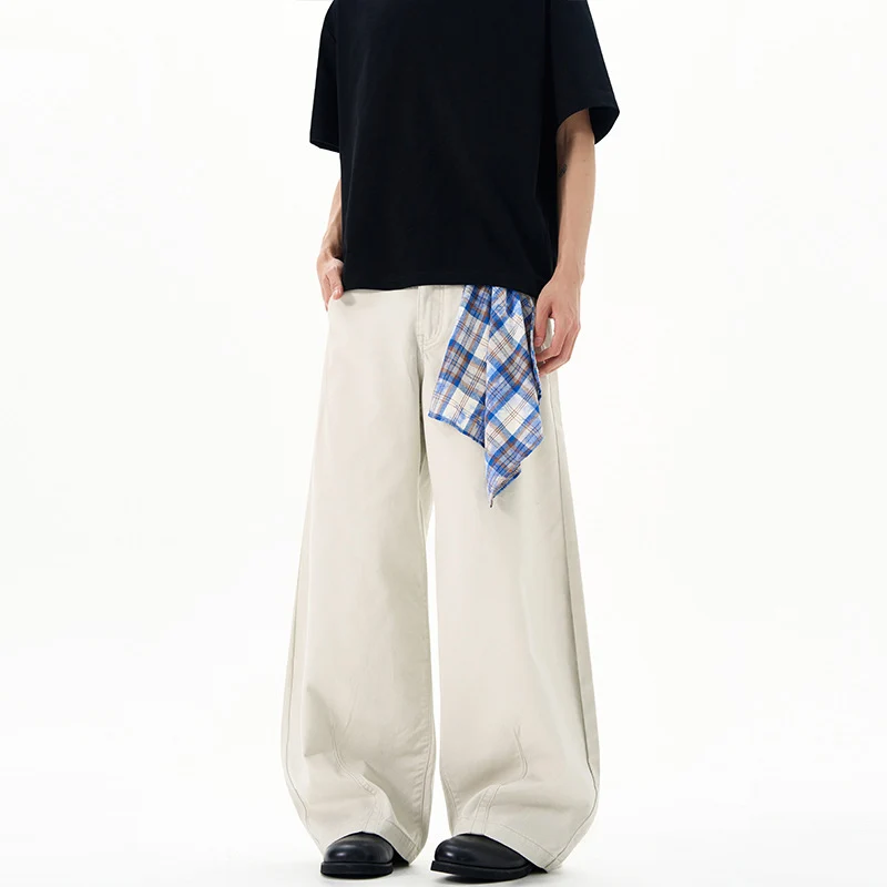 Herren Extraweite Baumwoll‑Twill‑Palazzohose mit markanten Saumnähten und skulpturaler Form Nord Taschen