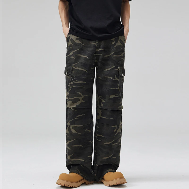Herren Cargohose im weiten Baggy‑Cut mit Camouflage‑Print, Knieabnähern und Pattentaschen Nord Taschen