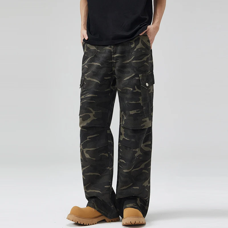 Herren Cargohose im weiten Baggy‑Cut mit Camouflage‑Print, Knieabnähern und Pattentaschen Nord Taschen