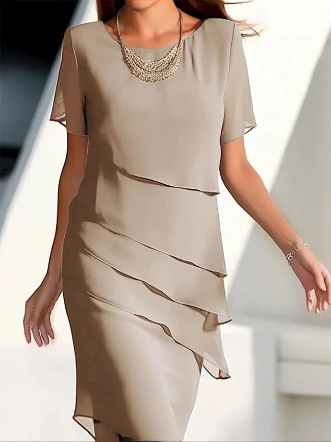 Elegantes Kleid - Kurzärmeliges Midikleid aus geschichtetem Chiffon