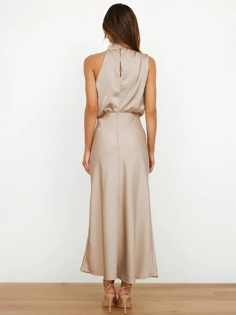 Lange Satin Brautjungfernkleid Unregelmäßiger Rollkragen Halsband Ärmless Elegant Abendkleid für Hochzeit