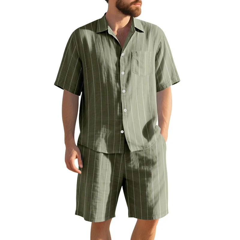 Herren Kurzarm-Pyjama-Set mit dezentem Streifenmuster und praktischer Brusttasche Nord Taschen