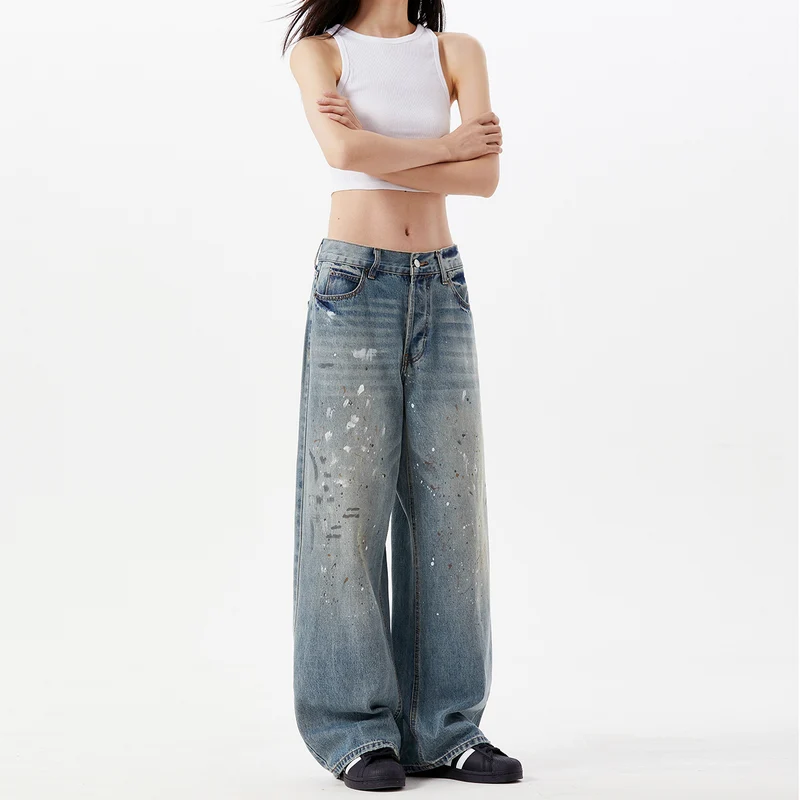 Damen Weitgeschnittene Jeans mit einzigartigen Zerstörungsdetails Nord Taschen
