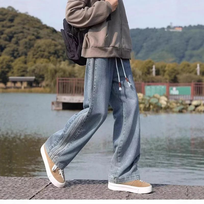 Damen Weitgeschnittene Jeans mit Details Nord Taschen