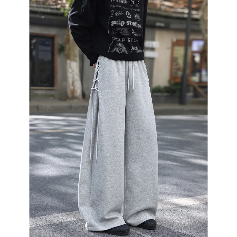 Damen Weitgeschnittene Freizeithose mit Schnürdetails Nord Taschen