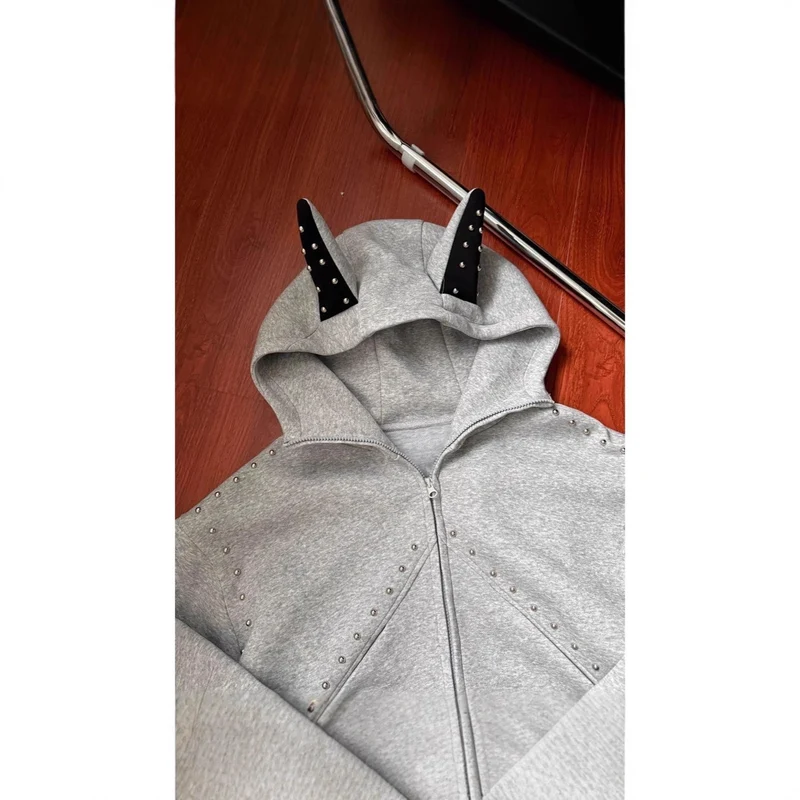 Damen Urbaner Hoodie mit Grafischem Design Nord Taschen