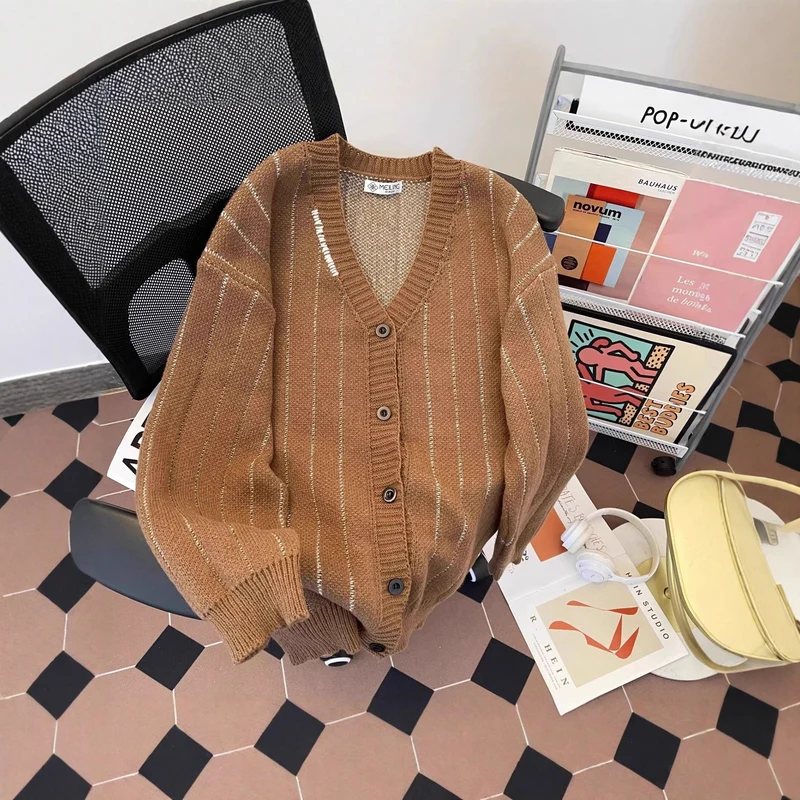 Damen Strickjacke mit V-Ausschnitt und Knöpfen Nord Taschen