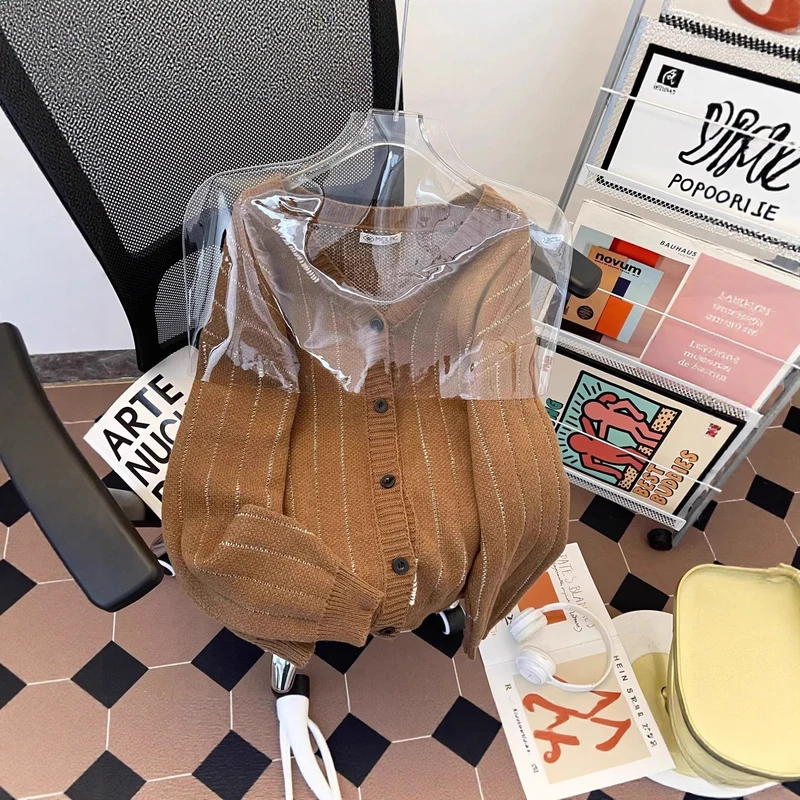 Damen Strickjacke mit V-Ausschnitt und Knöpfen Nord Taschen