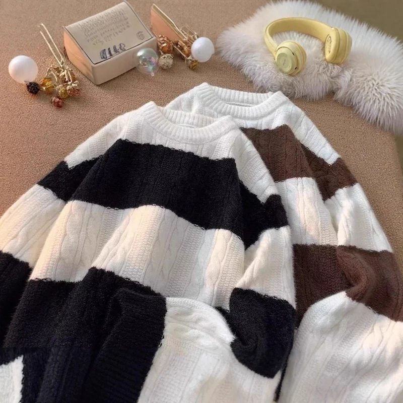 Damen Lässiger Strickpullover mit Zopfmuster Nord Taschen