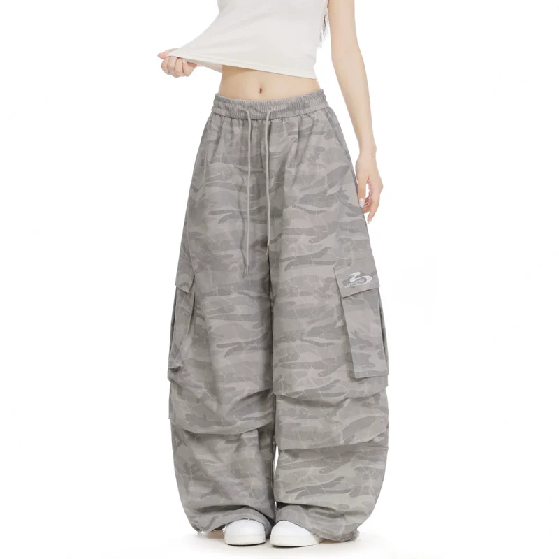 Damen Lässige Cargo-Hose im Camouflage-Design Nord Taschen