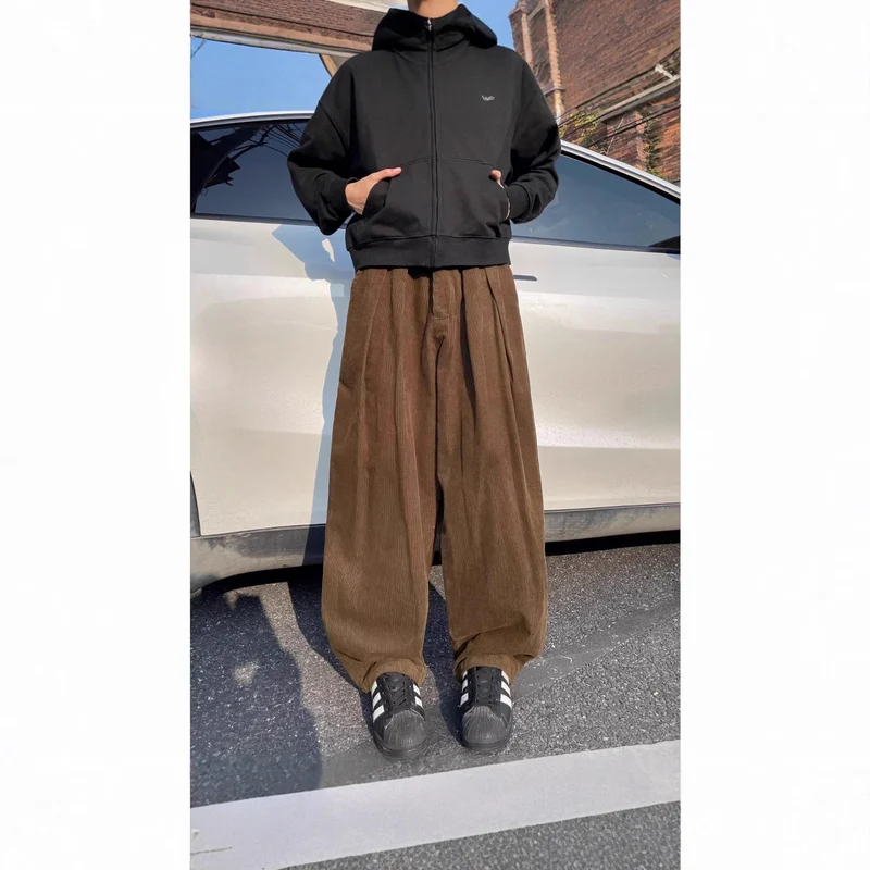 Damen Hochtaillierte Cordhose Nord Taschen