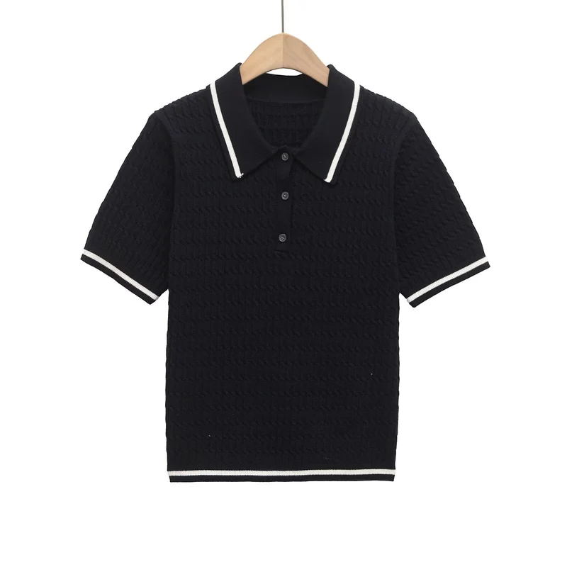 Damen Poloshirt mit strukturiertem Material und edlen Knopfdetails