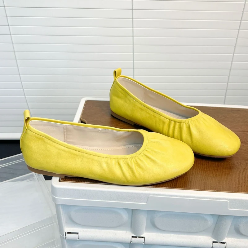 Damen Ballerinas aus feinem Leder mit elastischem Riemen