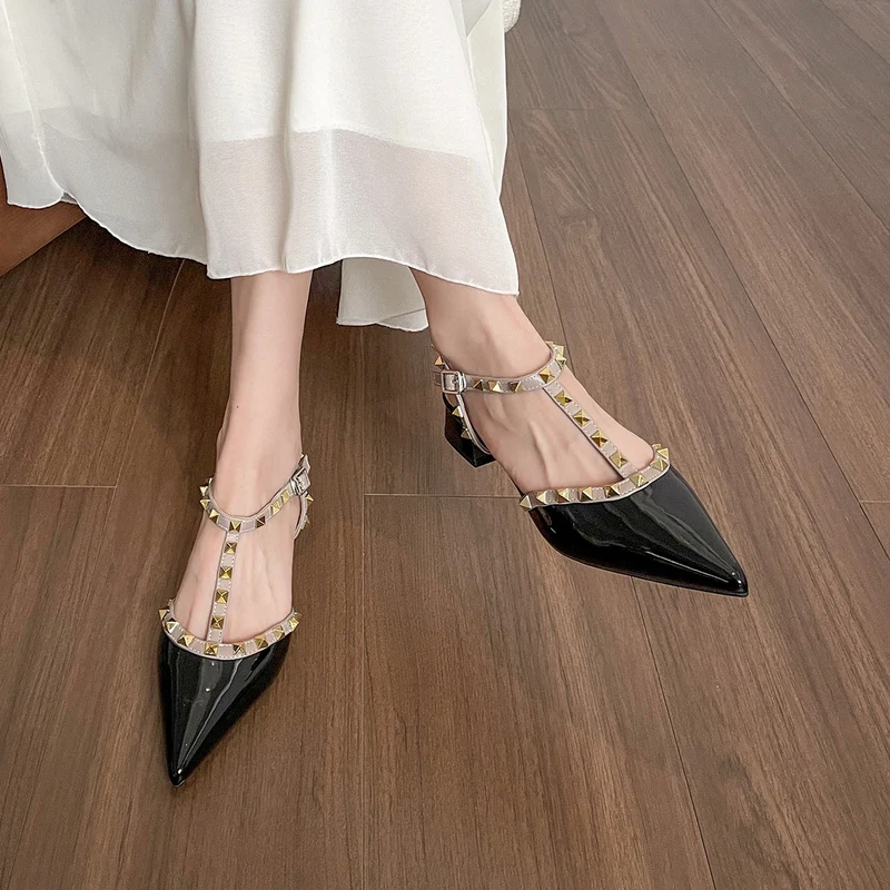 Damen Slingback-Pumps mit elegantem Nieten-Design