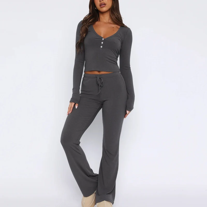 Damen gemütliches Lounge-Set mit langem Oberteil und flared Hose