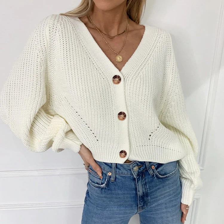Damen Grobstrick-Cardigan mit tiefem V-Ausschnitt und Holzknopfdetails