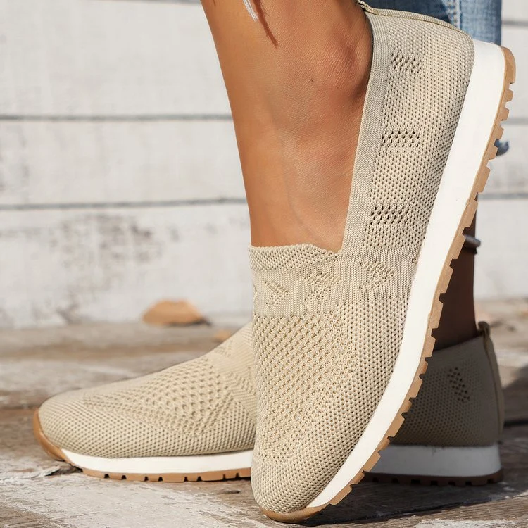 Damen Slip-On Sneakers mit atmungsaktivem Mesh-Obermaterial und rutschfester Sohle Nord Taschen