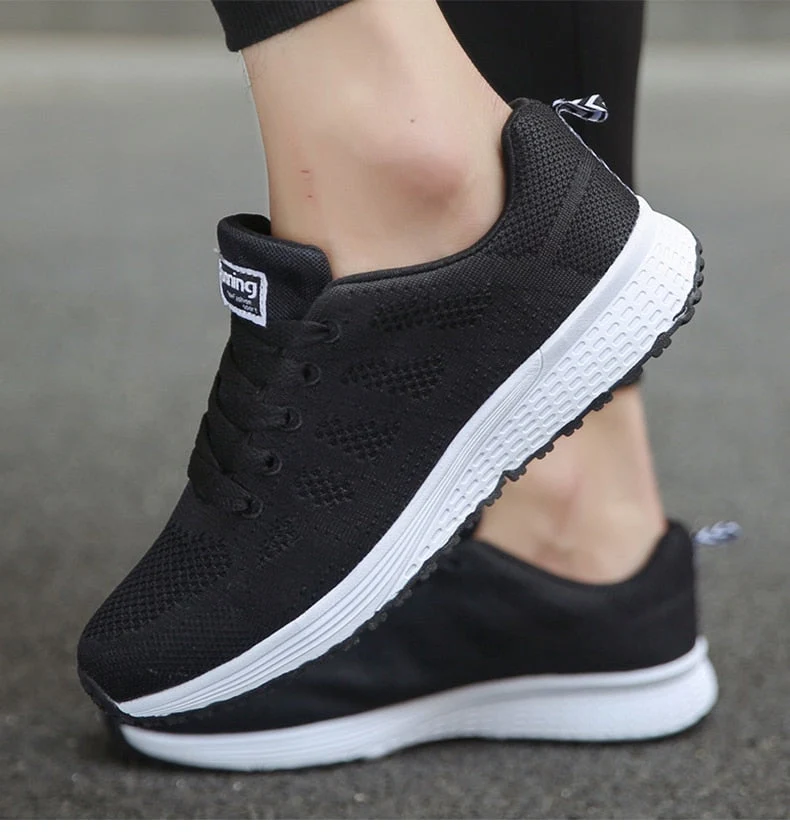 Damen Komfort-Sneaker mit Mesh-Obermaterial und Schnürung