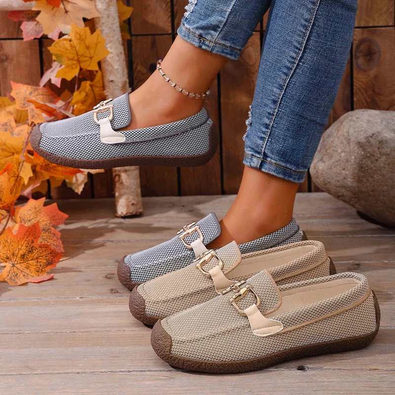 Damen leichte Slip-On Mokassins mit atmungsaktivem Mesh-Obermaterial und modischer Schnallenverzierung