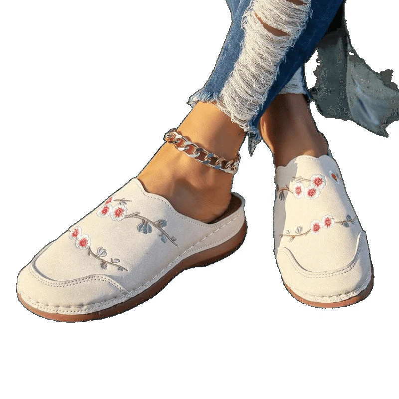 Damen geschlossene Clogs mit floralem Design und komfortablem Fußbett
