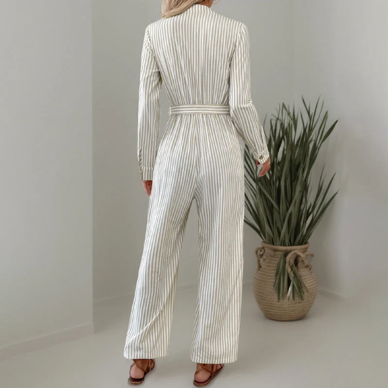 Damen Eleganter Jumpsuit mit schmalem Gürtel und Knopfdetails