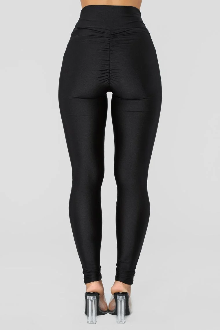Damen Hochgeschnittene Leggings mit Raffung Nord Taschen