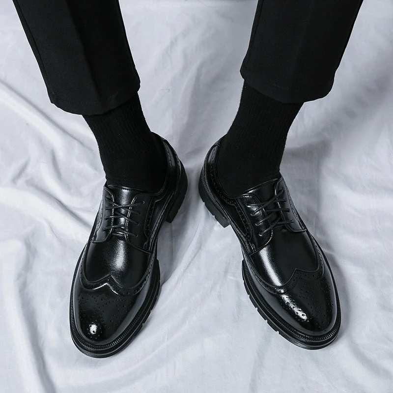 Herren Elegante Schnürschuhe mit klassischen Broguemuster und rutschfester Sohle